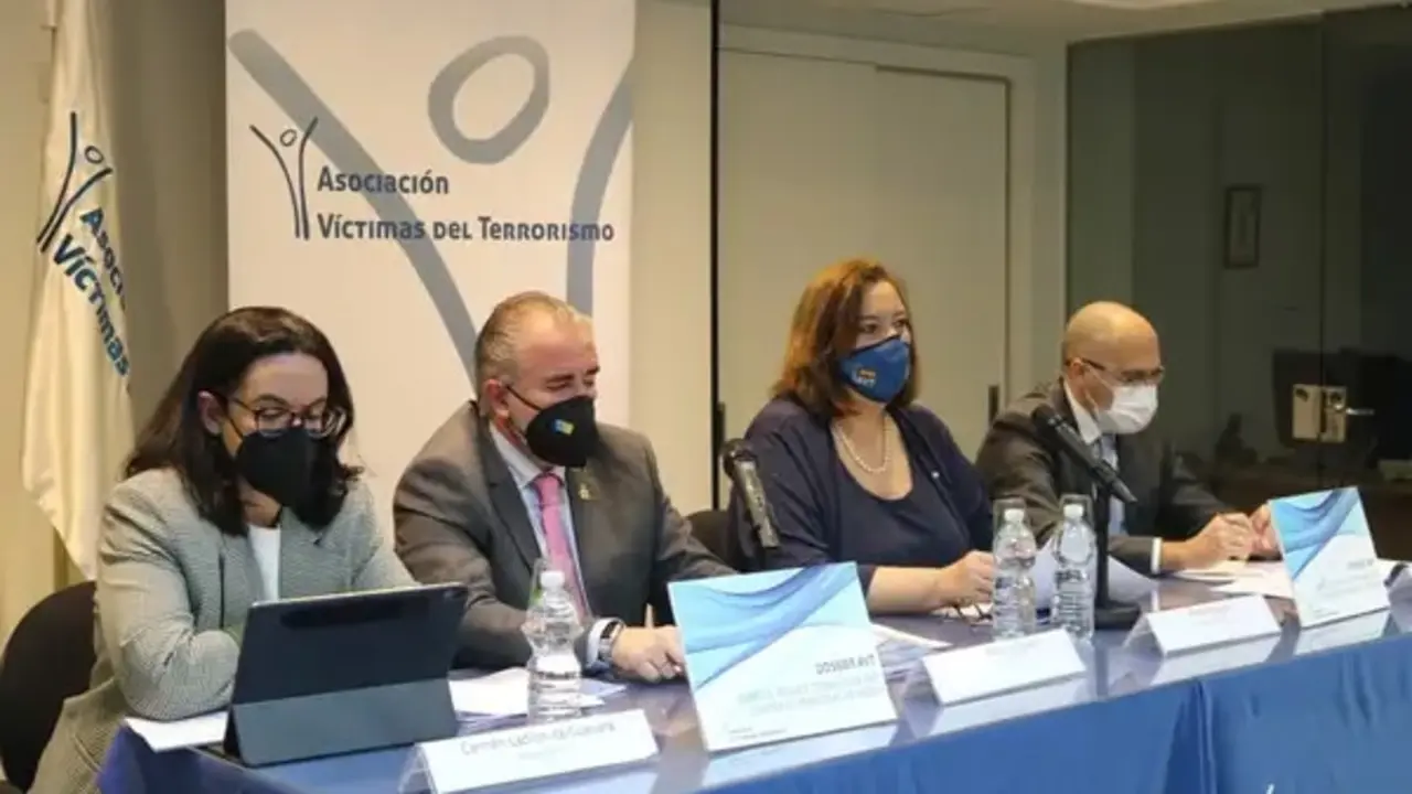 Rueda de prensa de la Asociaci&oacute;n de V&iacute;ctimas del Terrorismo.