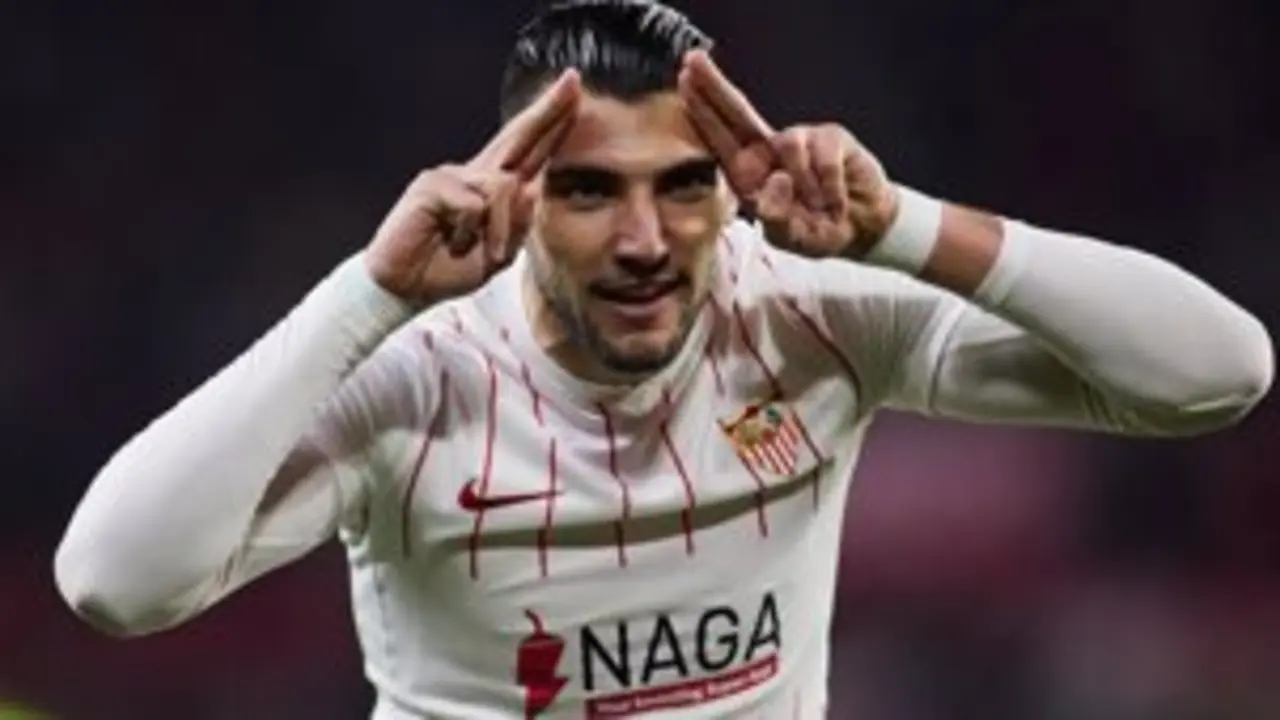 Rafa Mir celebra el segundo tanto del triunfo del Sevilla frente al Elche - Joaquin Corchero / AFP7 / Europa Press