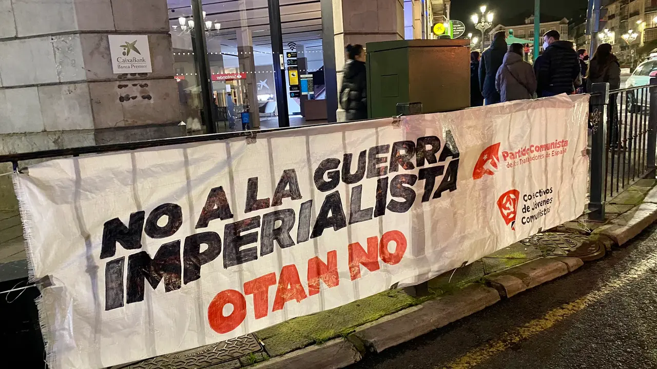 Por su parte, el Partido Comunista de los Trabajadores de Espa&ntilde;a (PCTE) y los Colectivos de J&oacute;venes Comunistas (CJC) han convocado dos concentraciones para denunciar "el estallido de la guerra imperialista" en Ucrania.