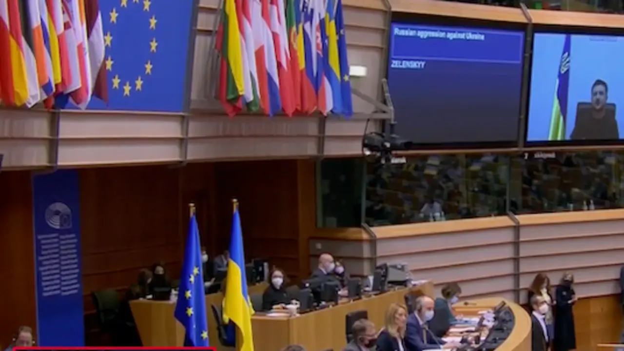 Zelenski pide el ingreso inmediato de Ucrania en la UE: "Prueben que est&aacute;n con Ucrania".