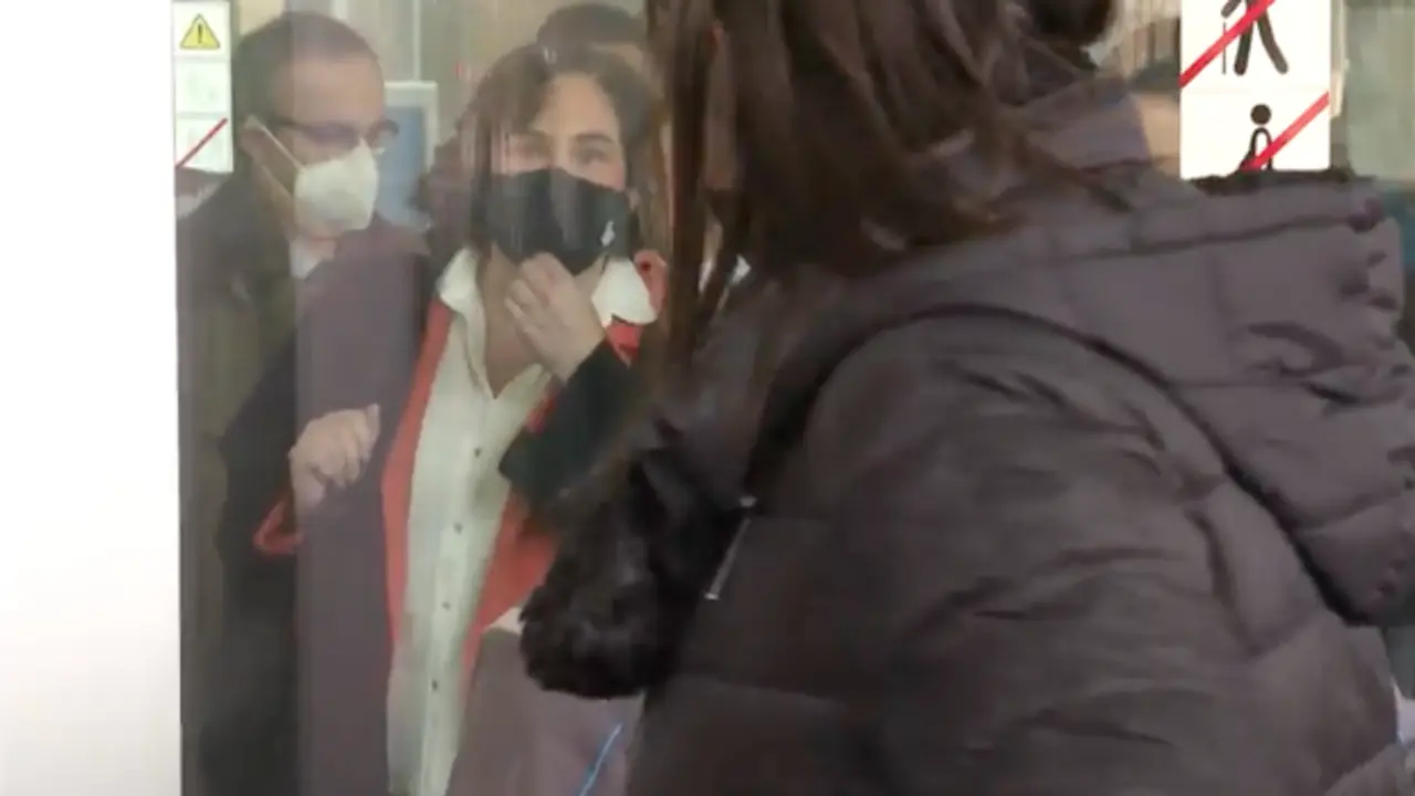 Ada Colau saliendo del juzgado.