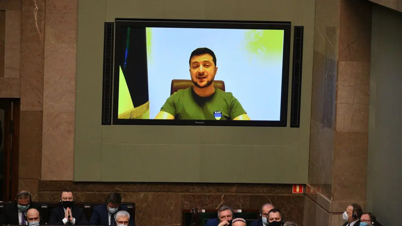 Volodimir Zelenski dice que Ucrania tiene que admitir que no podr&aacute; formar parte de la OTAN.