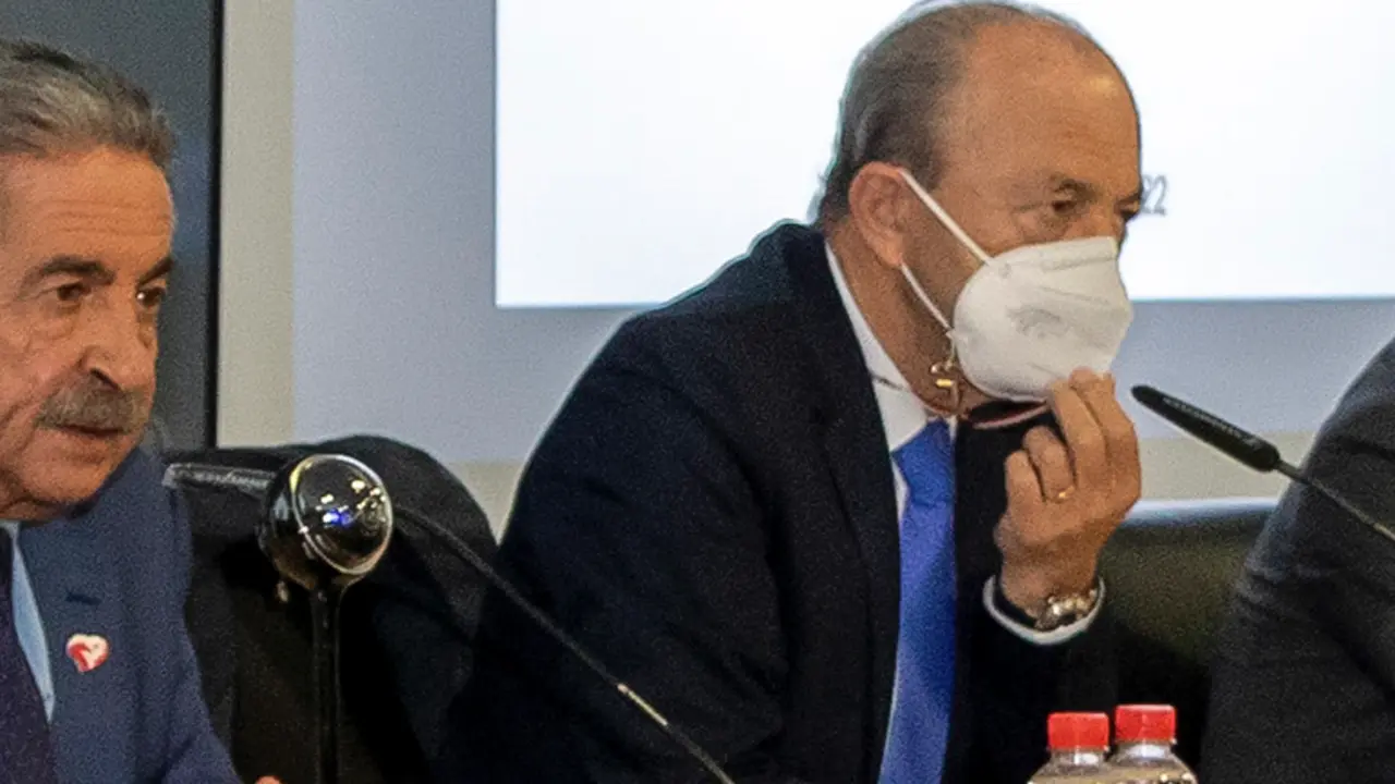 El presidente de Cantabria, Miguel &Aacute;ngel Revilla, y el consejero de Industria, Turismo, Innovaci&oacute;n, Transporte y Comercio, Javier L&oacute;pez Marcano.