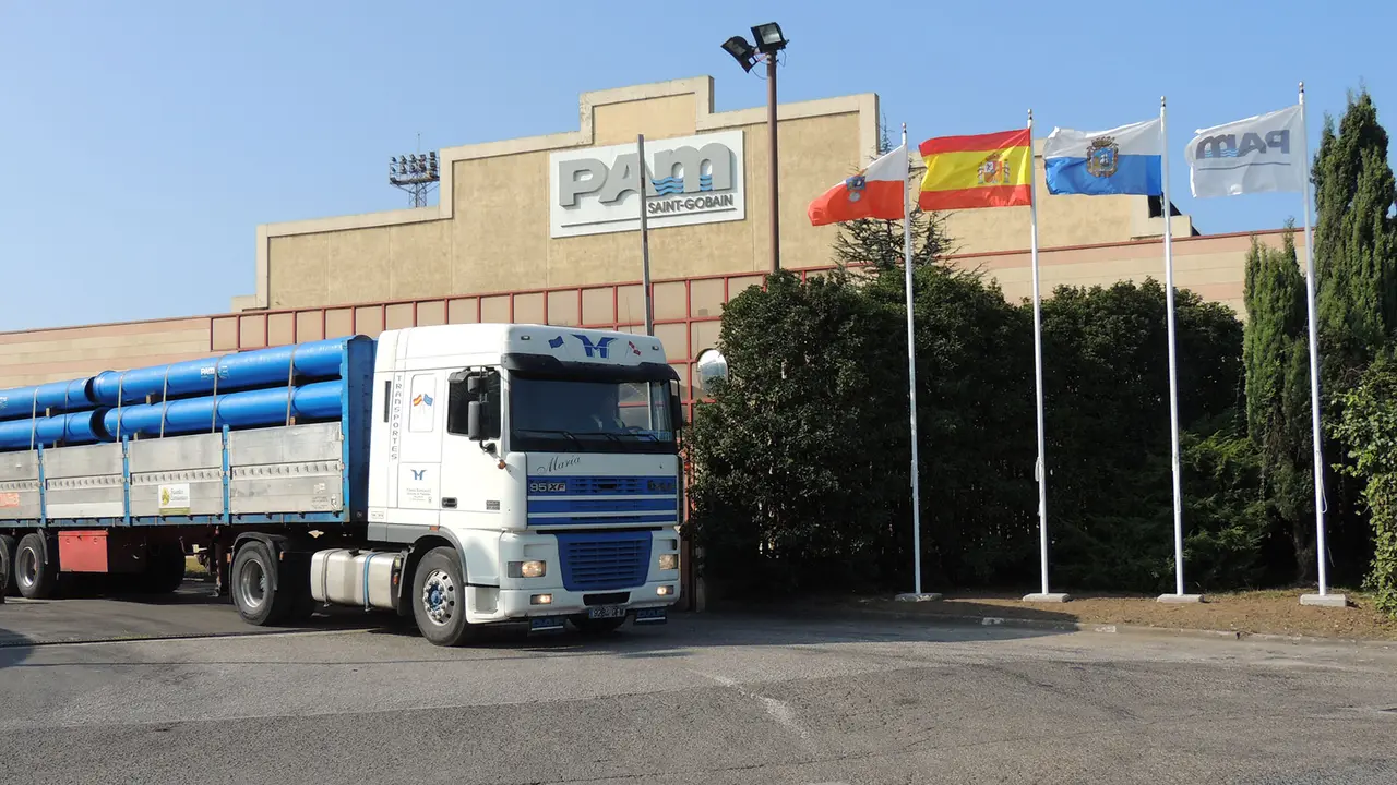 Instalaciones que Saint Gobain PAM posee en Cantabria. / ALERTA