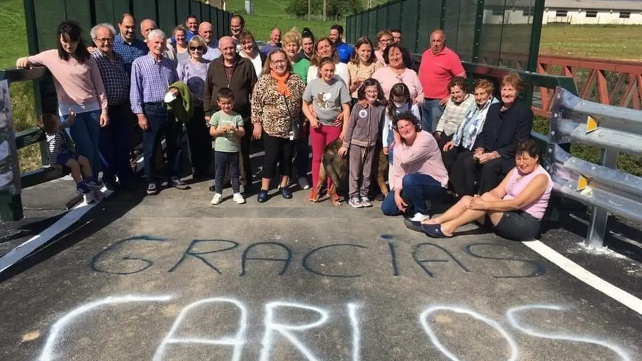 Los vecinos agradecen la ejecuci&oacute;n y la lucha de la obra. / ALERTA
