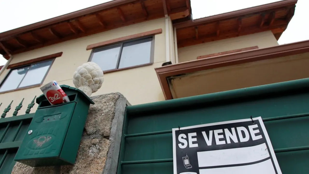 Una vivienda en venta. / EP