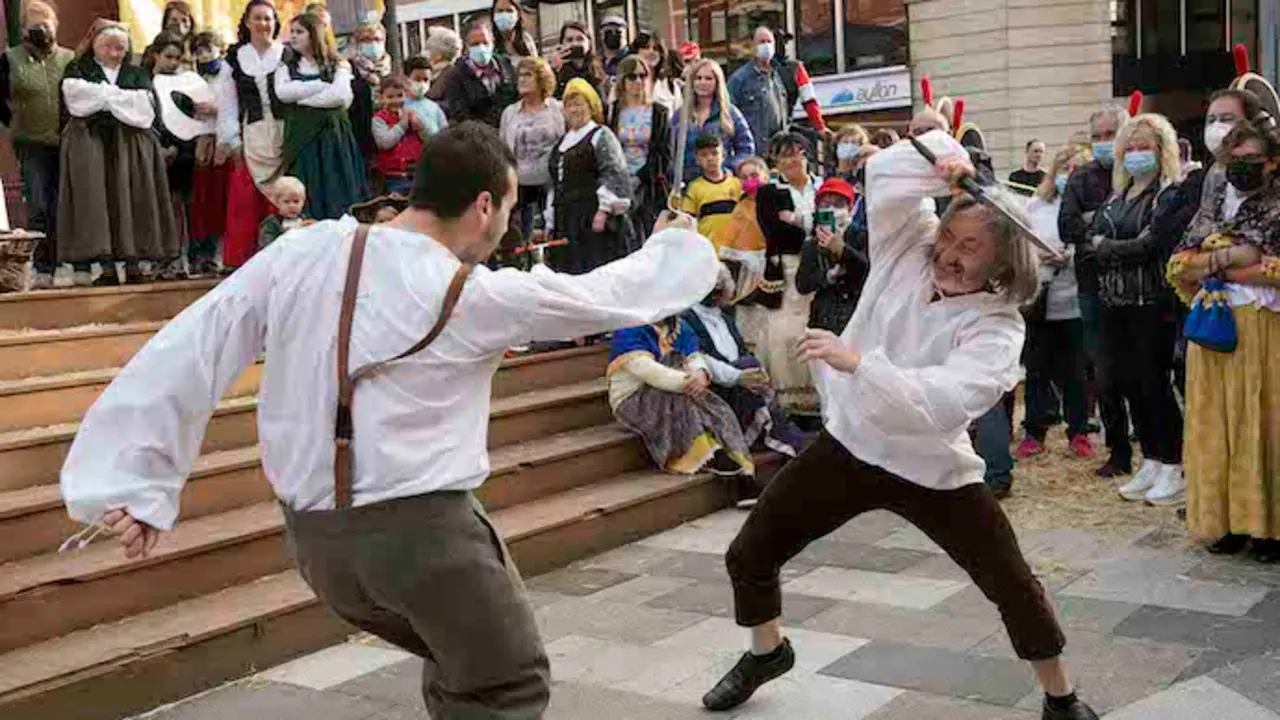 &copy;Alberto.G.Ibañez_FIESTA_PEDRO_VELARDE_VIERNES (4)