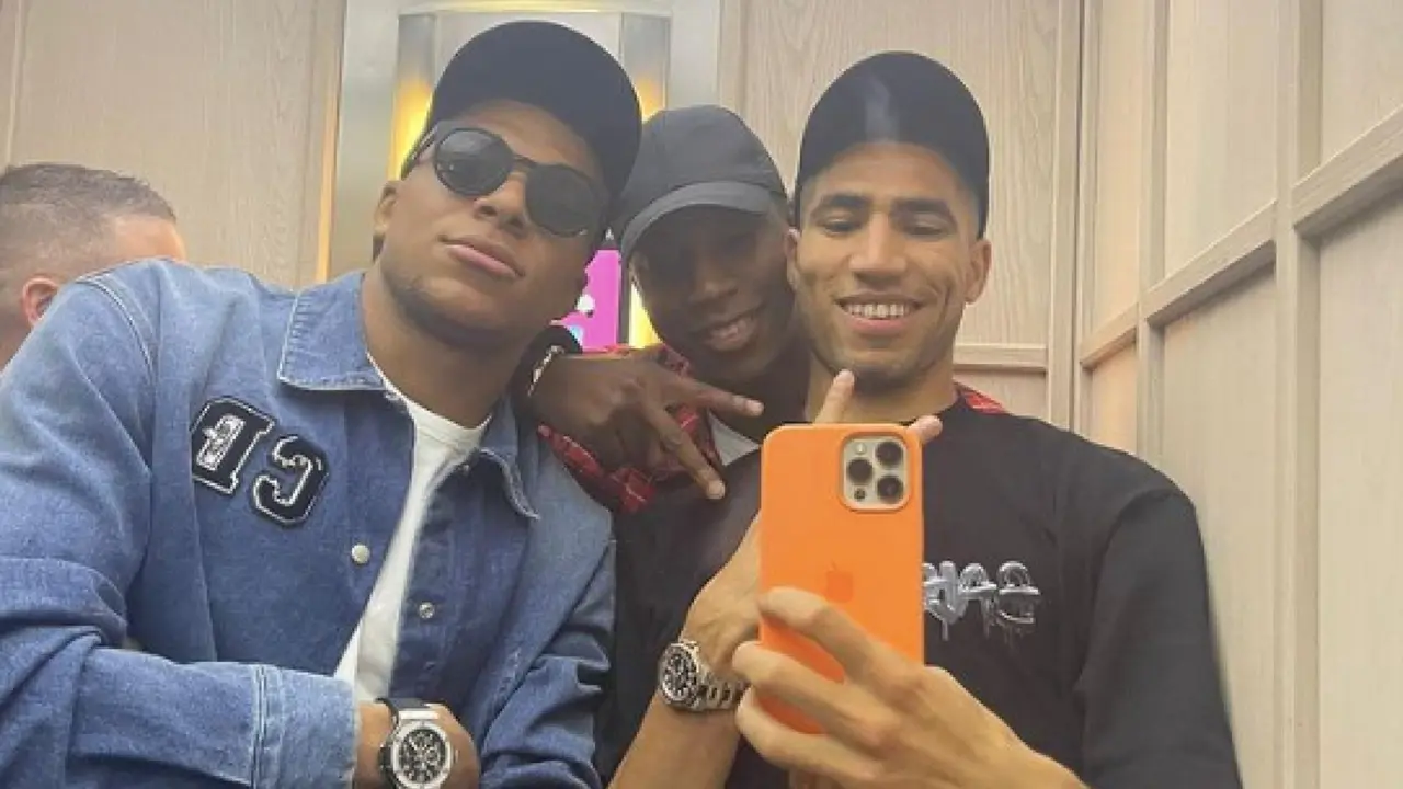 Mbappé y Achraf, en una fotograf&iacute;a hecha en Madrid.