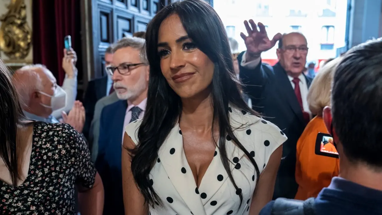 La vicealcaldesa, Bego&ntilde;a Villac&iacute;s, a su llegada a la solemne misa de apertura del A&ntilde;o Santo de San Isidro, en la colegiata de San Isidro.