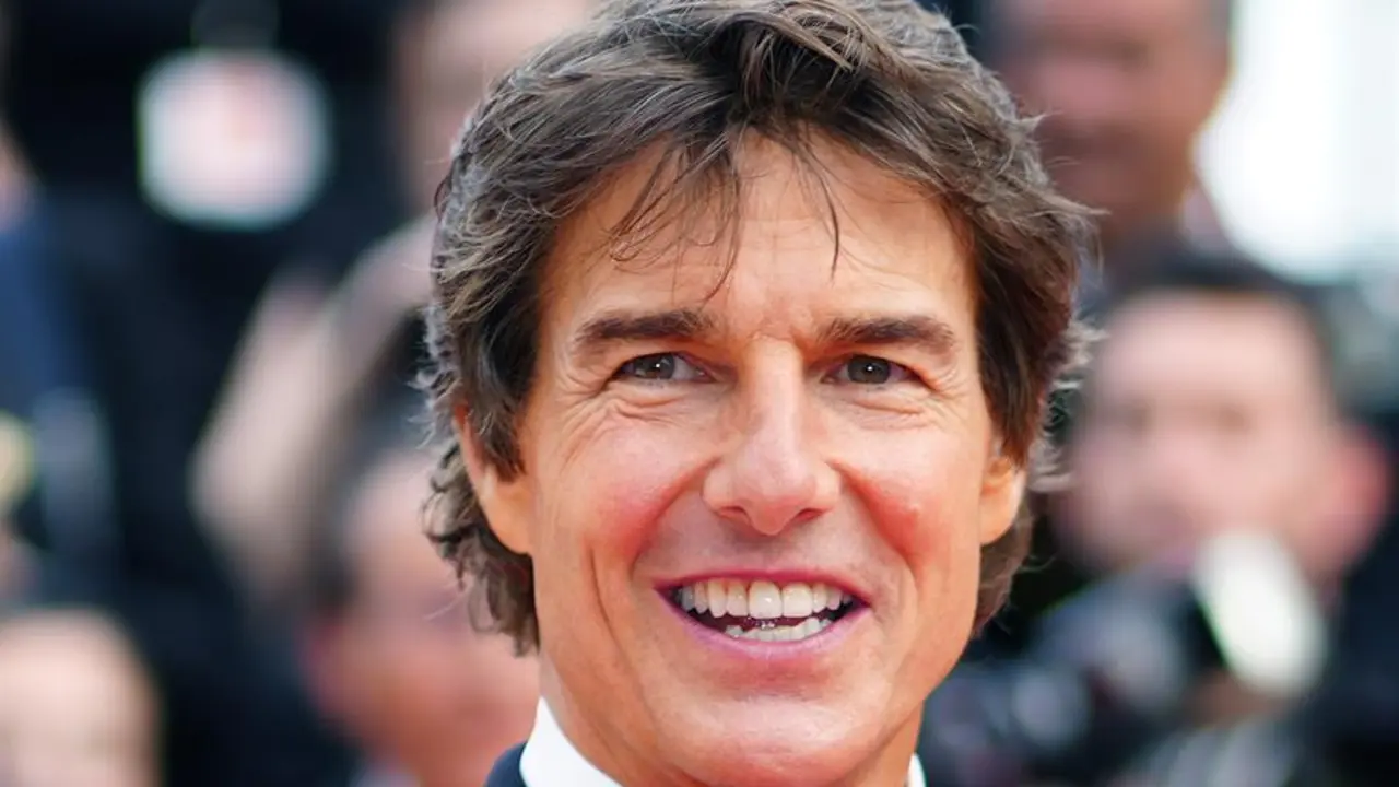 El actor estadounidense Tom Cruise llega a la proyecci&oacute;n de 'Top Gun: Maverick' durante la 75&ordf; edici&oacute;n del Festival de Cine de Cannes, en Cannes, Francia, el 18 de mayo de 2022. La pel&iacute;cula se presenta fuera de concurso del festival que se celebra del 17 al 28 de mayo. (Cine, Francia) EFE/EPA/CLEMENS BILAN