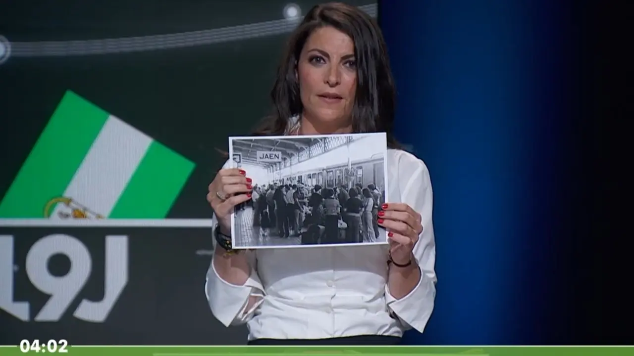 La candidata a la Presidencia de la Junta de Vox, Macarena Olona, en el debate a seis de RTVE para las elecciones andaluzas del 19 de junio.