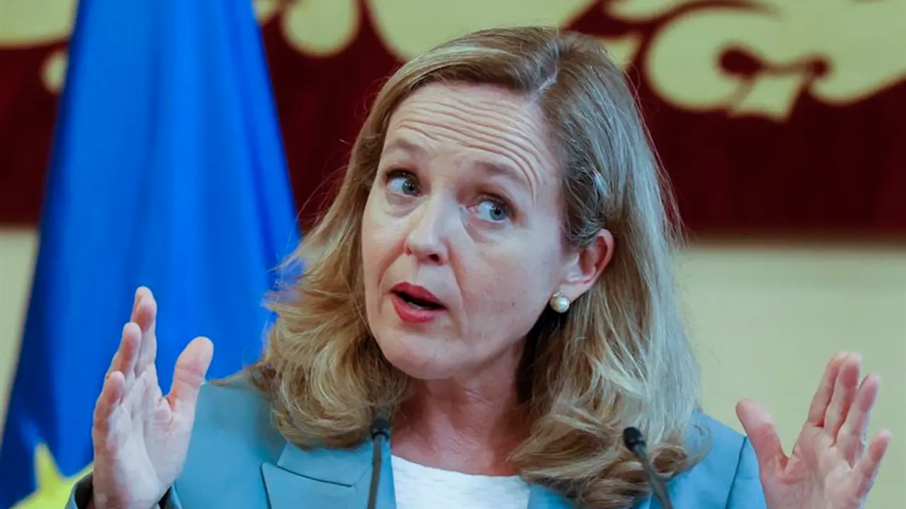 La vicepresidenta primera del Gobierno y ministra de Asuntos Econ&oacute;micos, Nadia Calvi&ntilde;o. EFE/Lavandeira Jr