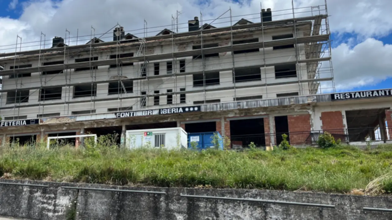 Inicio de las obras de remodelaci&oacute;n del Hotel Nestares.