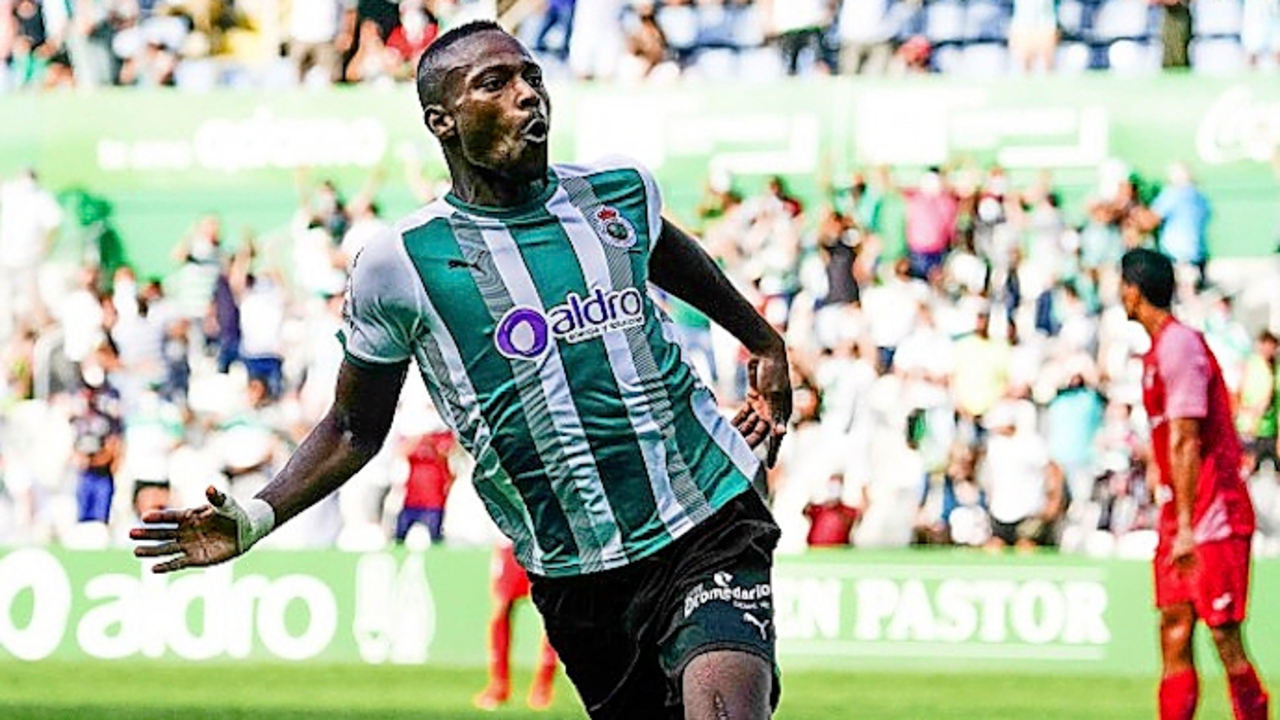 Cedric querr&aacute; demostrar que tiene nivel para jugar en Segunda. / RRC