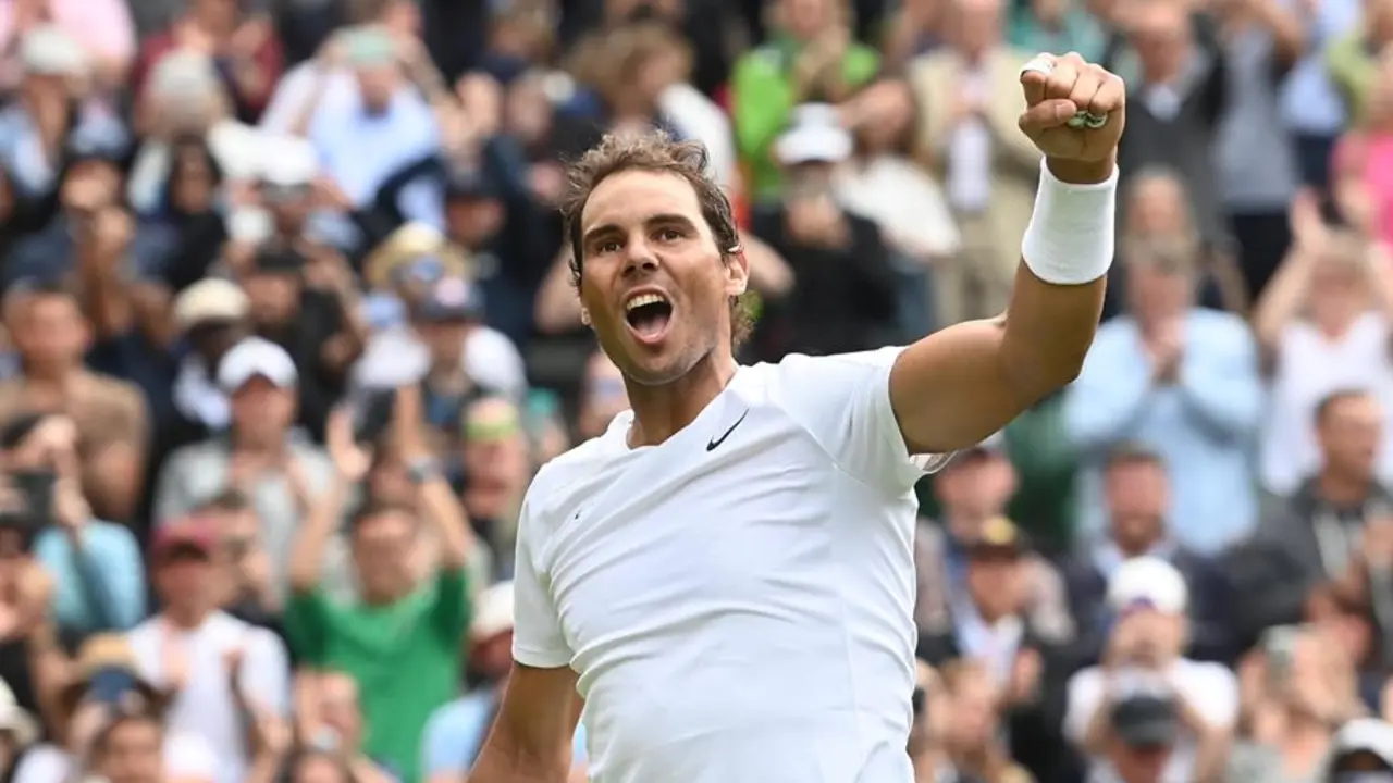 Rafael Nadal de Espa&ntilde;a celebra despu&eacute;s de ganar el partido de primera ronda masculina contra Francisco Cerundolo de Argentina en el Campeonato de Wimbledon, en Wimbledon, Gran Breta&ntilde;a, 28 de junio de 2022. (Tenis, Espa&ntilde;a, Reino Unido) EFE/EPA/ANDY RAIN EDITORIAL USE ONLY