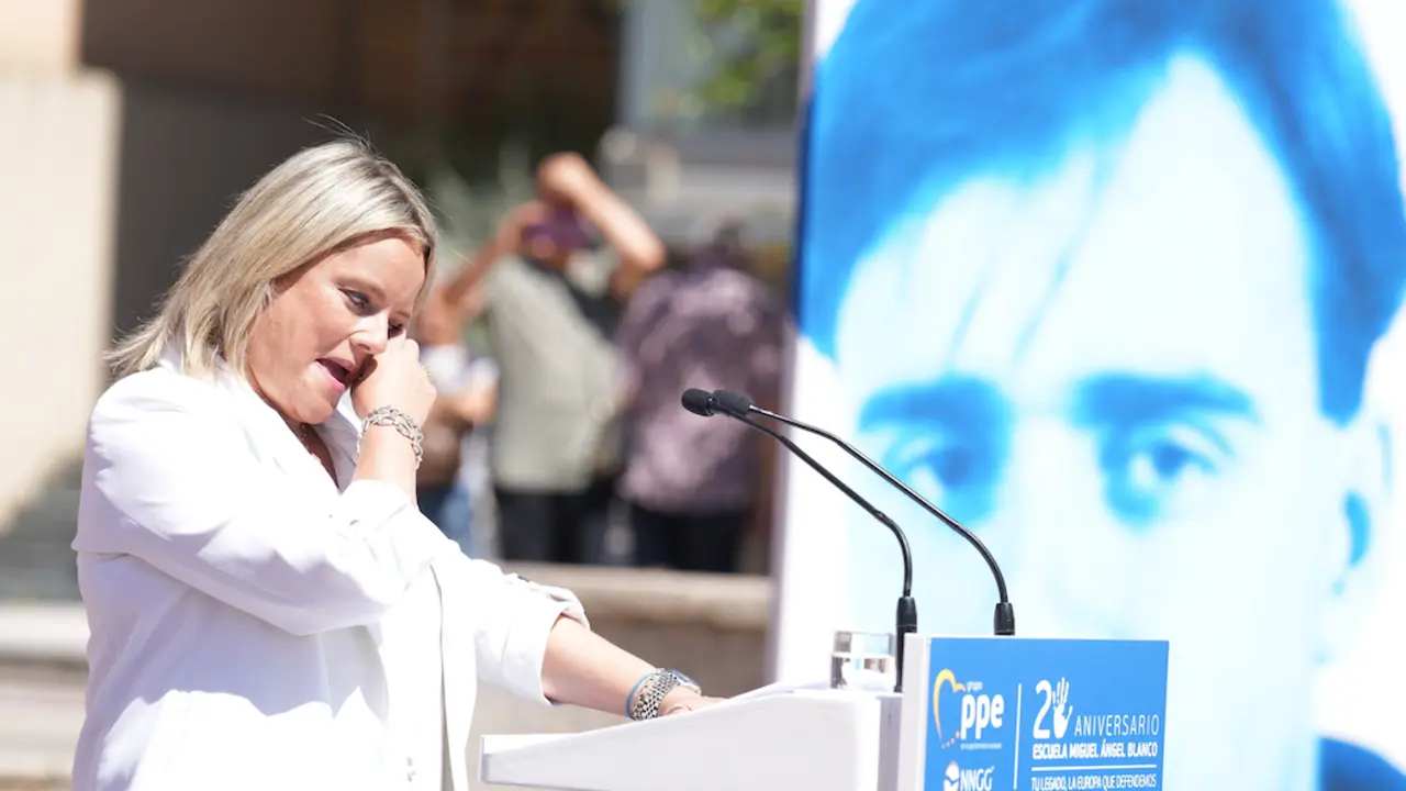 Mari Mar Blanco, durante el acto de homenaje a su hermano en Ermua, asesinado por ETA en 1997. Firma: H.BILBAO-EUROPA PRESS