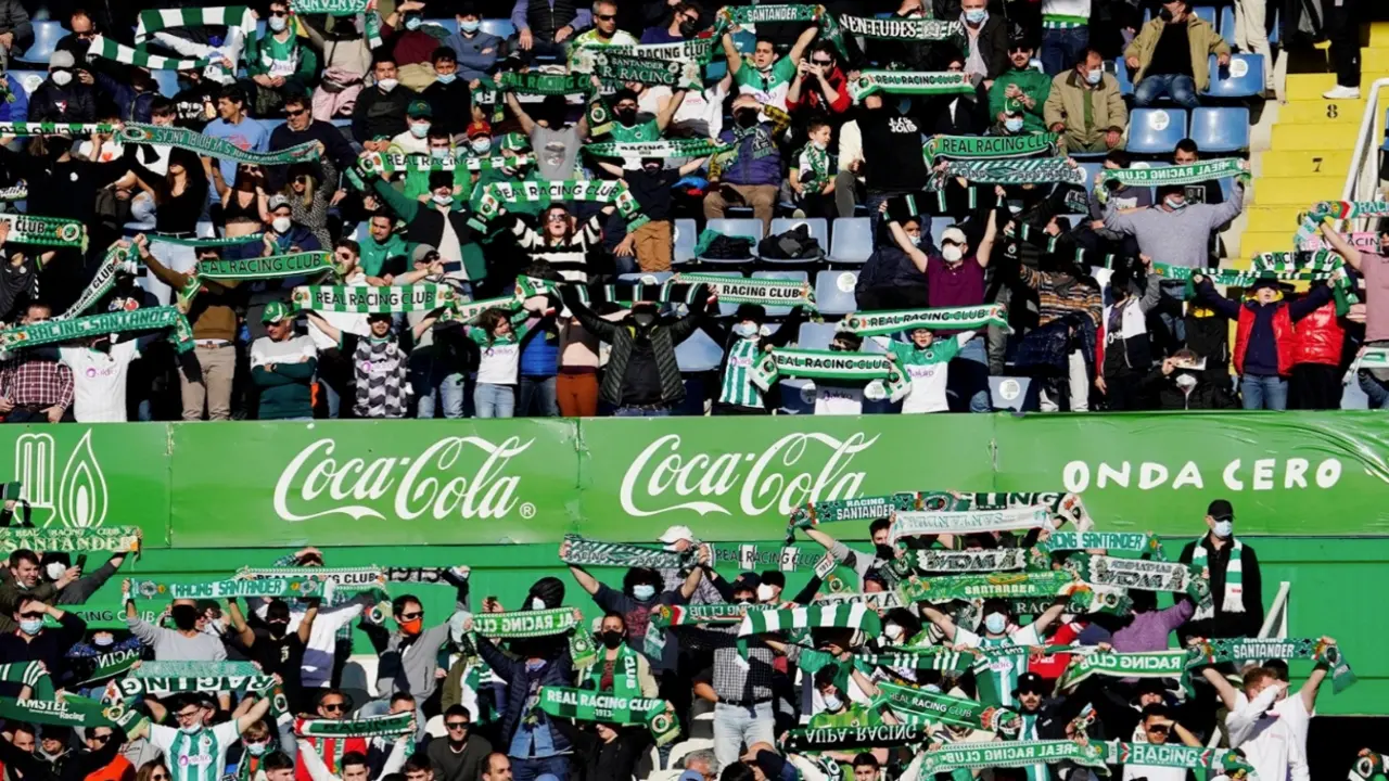 Aficionados del Racing de Santander. / EP