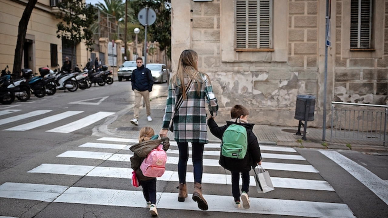 El regreso a las clases supondr&aacute; este curso un aumento del gasto de hasta un 30 por ciento respecto al anterior. / alerta