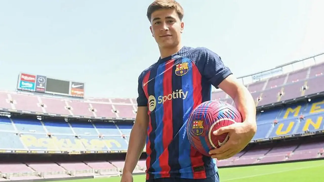 Pablo Torre, en su presentaci&oacute;n como jugador del Bar&ccedil;a.