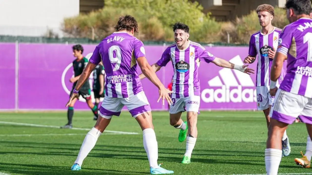 Con la idea de luchar de principio a fin, el Real Valladolid Promesas remont&oacute; y aguant&oacute; para superar (3-2) a la RS Gimn&aacute;stica de Torrelavega.