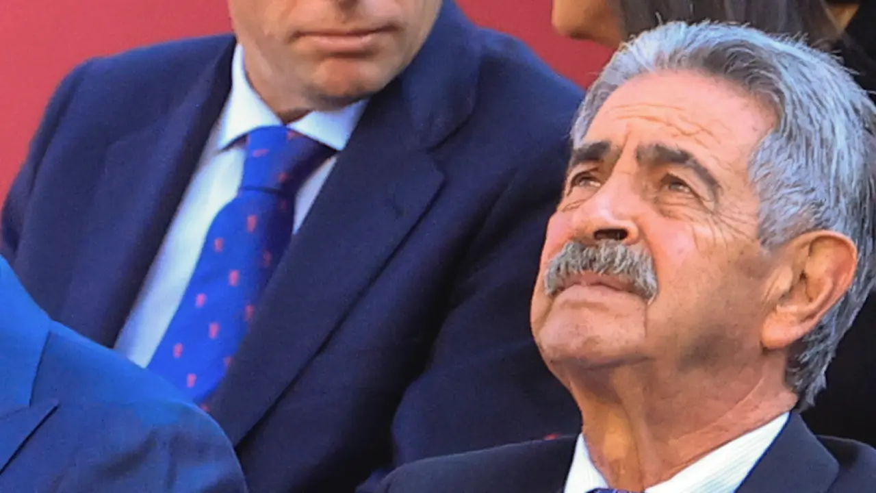 Miguel &Aacute;ngel Revilla