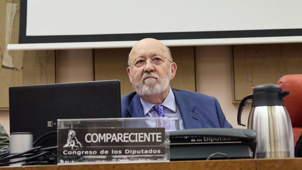 El presidente del Centro de Investigaciones Sociol&oacute;gicas (CIS), Jos&eacute; F&eacute;lix Tezanos, comparece en la Comisi&oacute;n de Presupuestos, en el Congreso de los Diputados.
