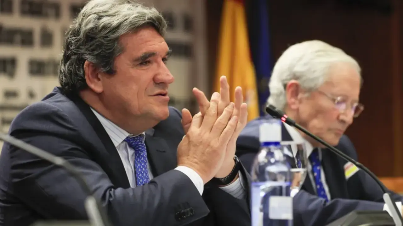 El ministro de Inclusi&oacute;n, Seguridad Social y Migraciones, Jos&eacute; Luis Escriv&aacute;, este lunes. EFE/Fernando Alvarado