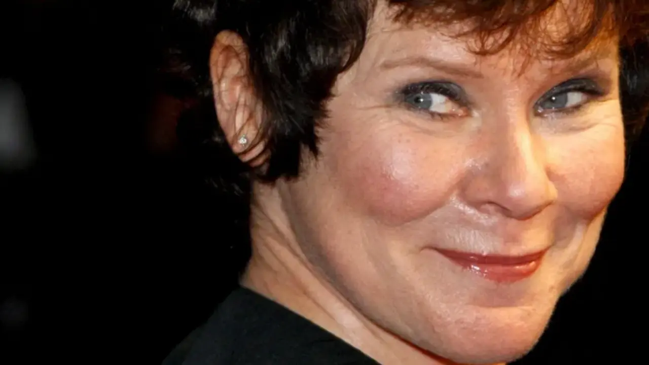 Imagen de archivo de la actriz brit&aacute;nica Imelda Staunton, que interpreta a Isabel II en la quinta temporada de "The Crown". EFE/Guillaume Horcajuelo
