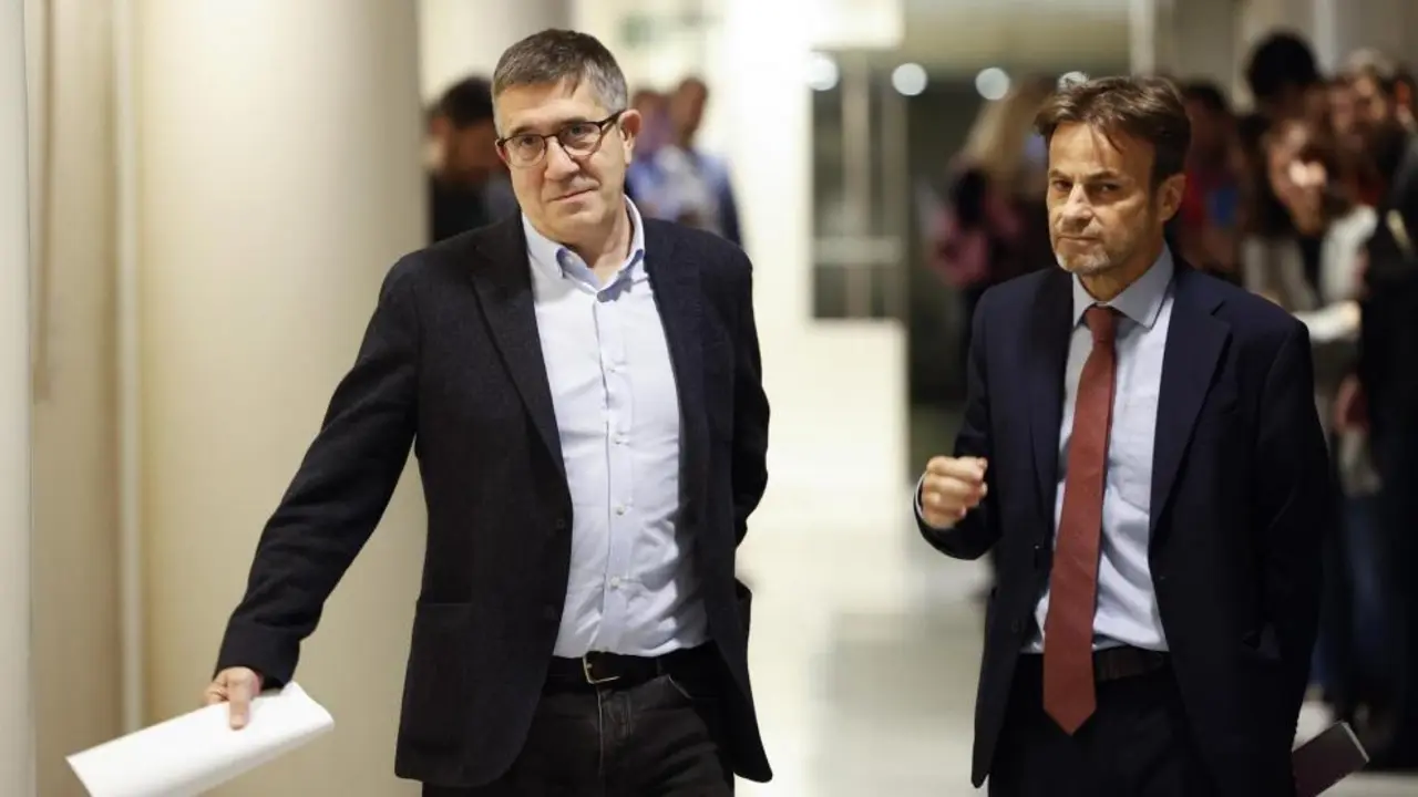 El portavoz del PSOE en el Congreso, Patxi L&oacute;pez, y el presidente del grupo parlamentario de Unidas Podemos, Jaume Asens.El portavoz del PSOE en el Congreso, Patxi L&oacute;pez, y el presidente del grupo parlamentario de Unidas Podemos, Jaume Asens.EFE