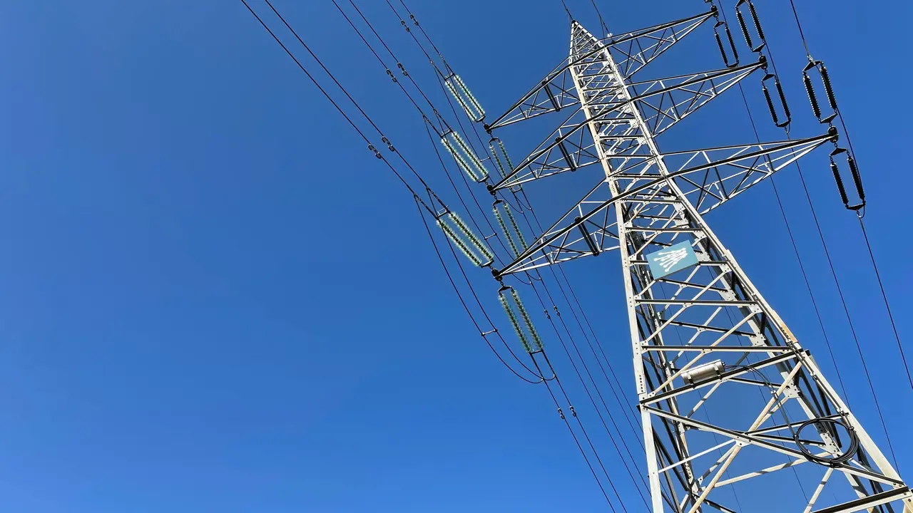 Torre el&eacute;ctrica. / E.P.