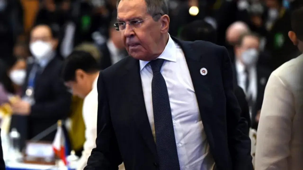 El ministro ruso de Exterior, Sergu&eacute;i Lavrov, durante la cumbre. EFE/EPA/Mick Tsikas
