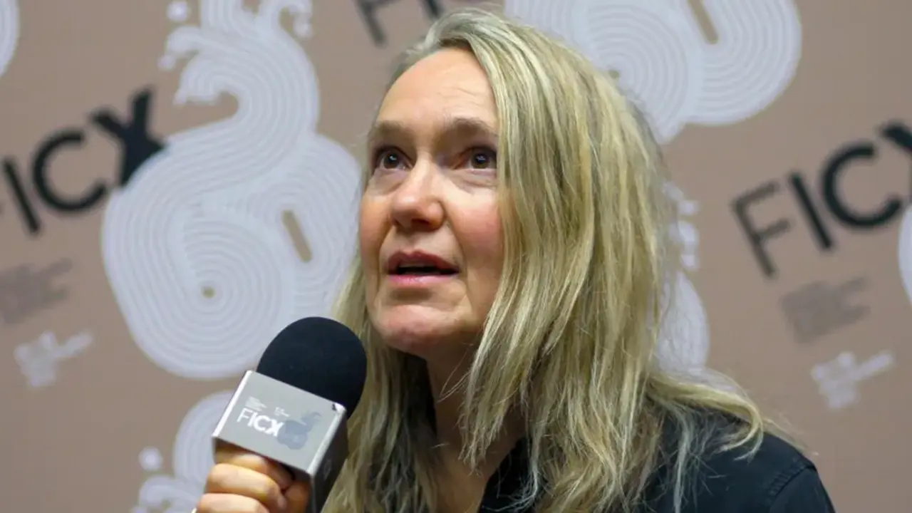 La directora alemana Isabelle Stever en un encuentro con el p&uacute;blico para hablar de su &uacute;ltimo largometraje, Grand Jet&eacute;, que compite en el Festival Internacional de Cine de Gij&oacute;n dentro de la secci&oacute;n oficial Albar. EFE/Juan Gonz&aacute;lez.