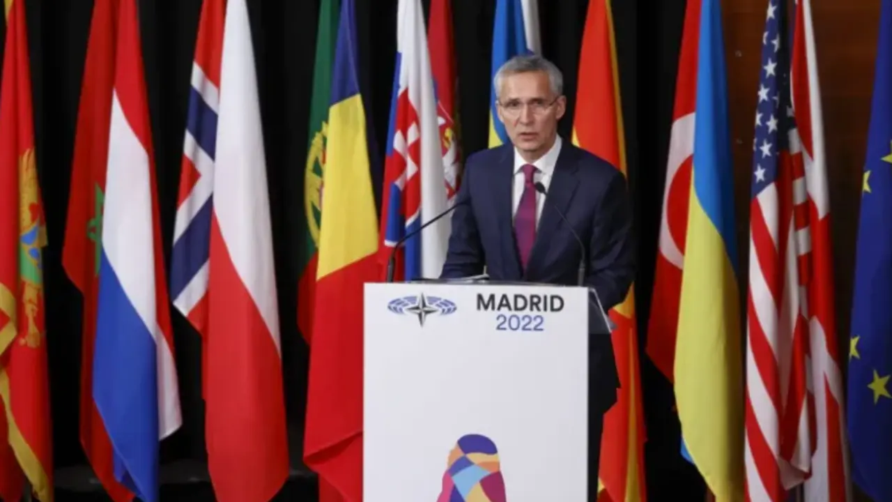 El secretario general de la OTAN, Jens Stoltenberg, interviene durante la sesi&oacute;n plenaria de la 68 Asamblea parlamentaria de la organizaci&oacute;n en Madrid. EFE/ Chema Moya