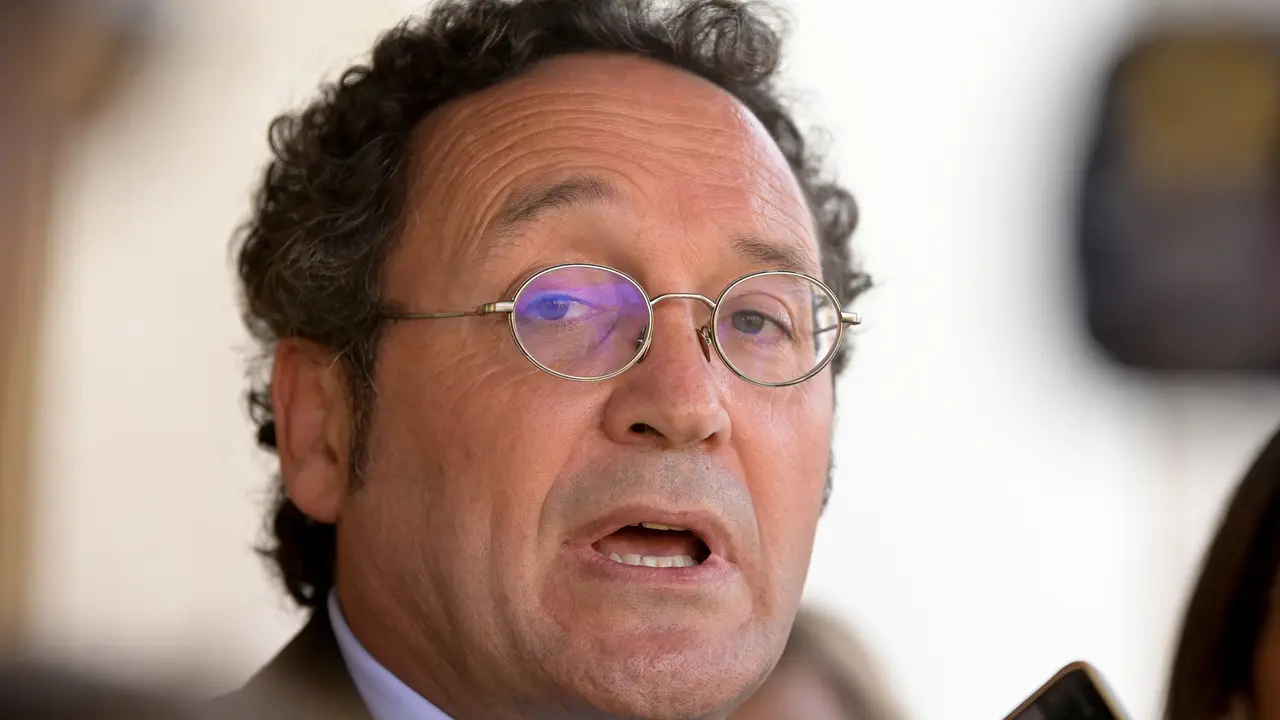 Bergondo (A Coru&ntilde;a).
El fiscal General del Estado, &Aacute;lvaro Garc&iacute;a Ortiz (foto), atiende a los medios antes del inicio de la Junta General de la Fiscal&iacute;a Especial Antidroga
19/09/2022
Foto: M. Dylan / Europa Press