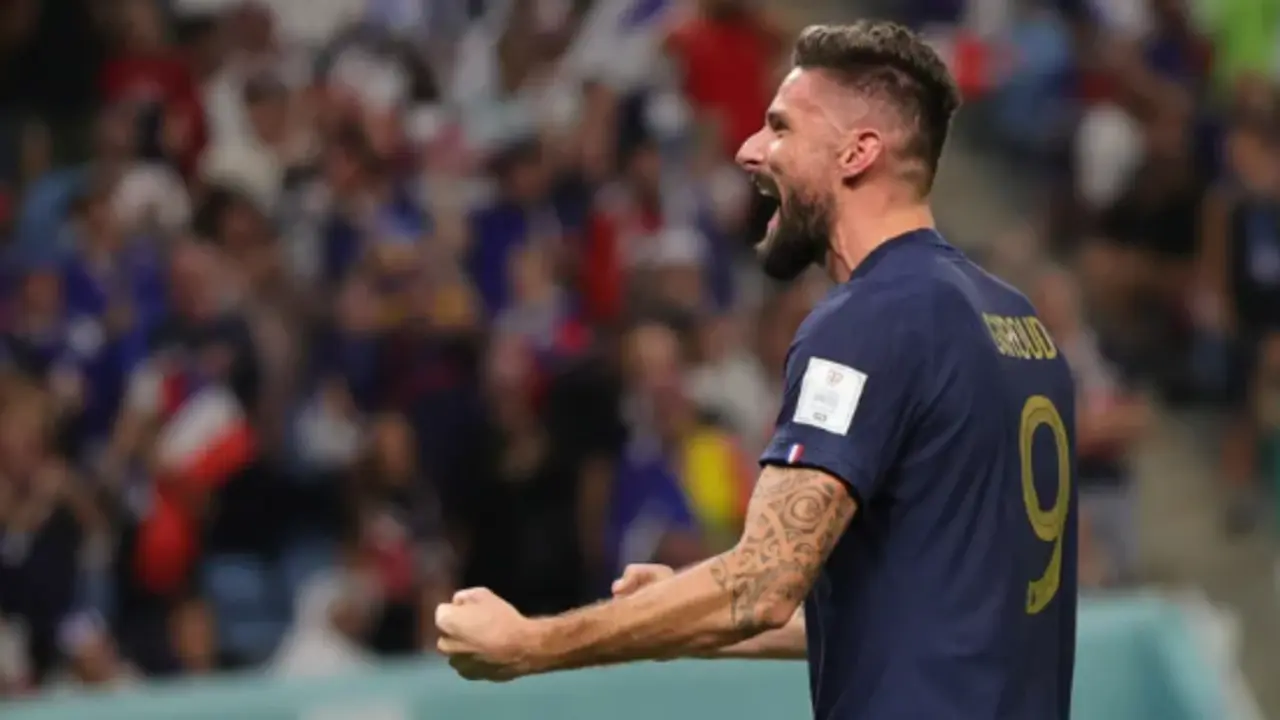 Olivier Giroud celebra uno de sus dos goles frente a Australia. EFE/EPA/Friedemann Vogel