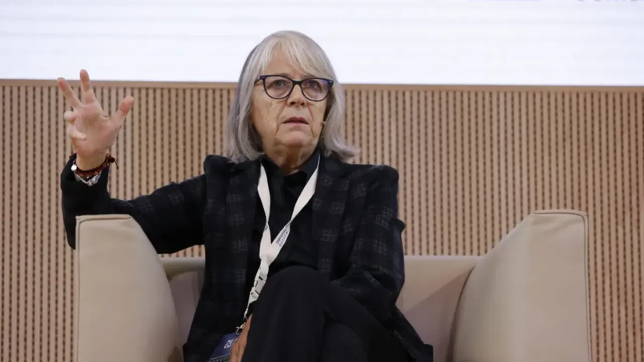La presidenta de la Agencia EFE, Gabriela Ca&ntilde;as participa en la mesa redonda "Inteligencia artificial, big data, comunicaci&oacute;n y medios: &iquest;aliados o enemigos? celebrada en el Congreso 30 Aniversario de Dircom, organizado por la Asociaci&oacute;n de Directivos de la Comunicaci&oacute;n, este mi&eacute;rcoles en Madrid. EFE/Juan Carlos Hidalgo