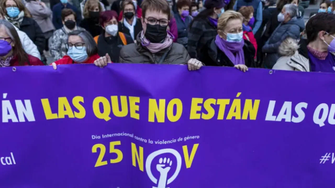Imagen de archivo de una concentraci&oacute;n contra la violencia machista. EFE/&Aacute;ngeles Visd&oacute;mine