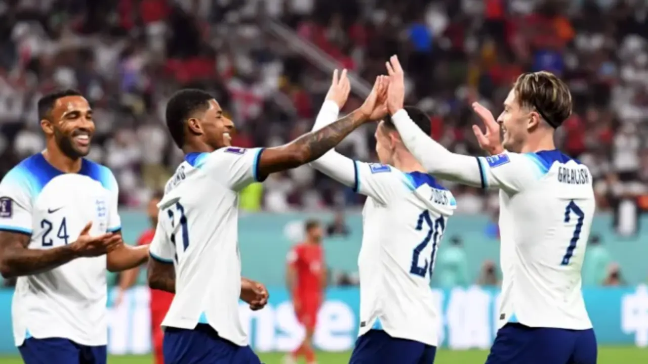 Jugadores de la selecci&oacute;n de Inglaterra durante el partido contra Ir&aacute;n el pasado d&iacute;a 21. EFE/EPA/Neil Hall