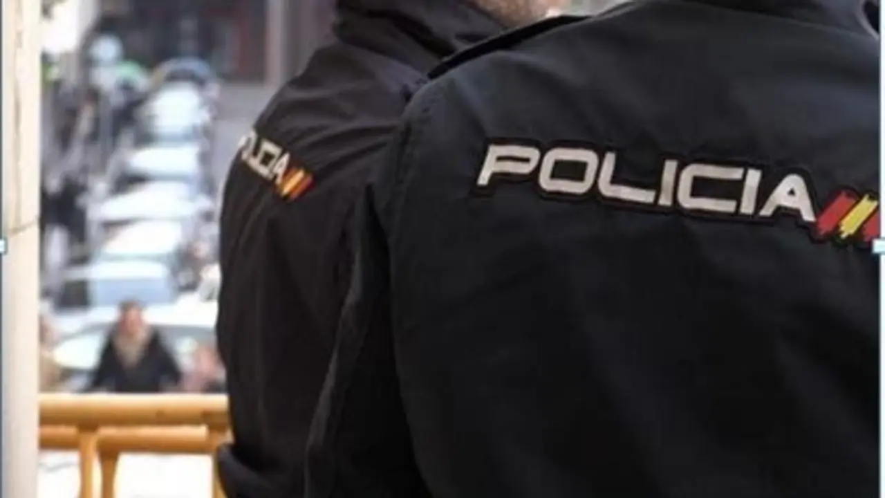 Detenido un hombre en Jaca (Huesca) que sac&oacute; con la tarjeta de su t&iacute;o fallecido un total de 27.000 euros. / E.P.