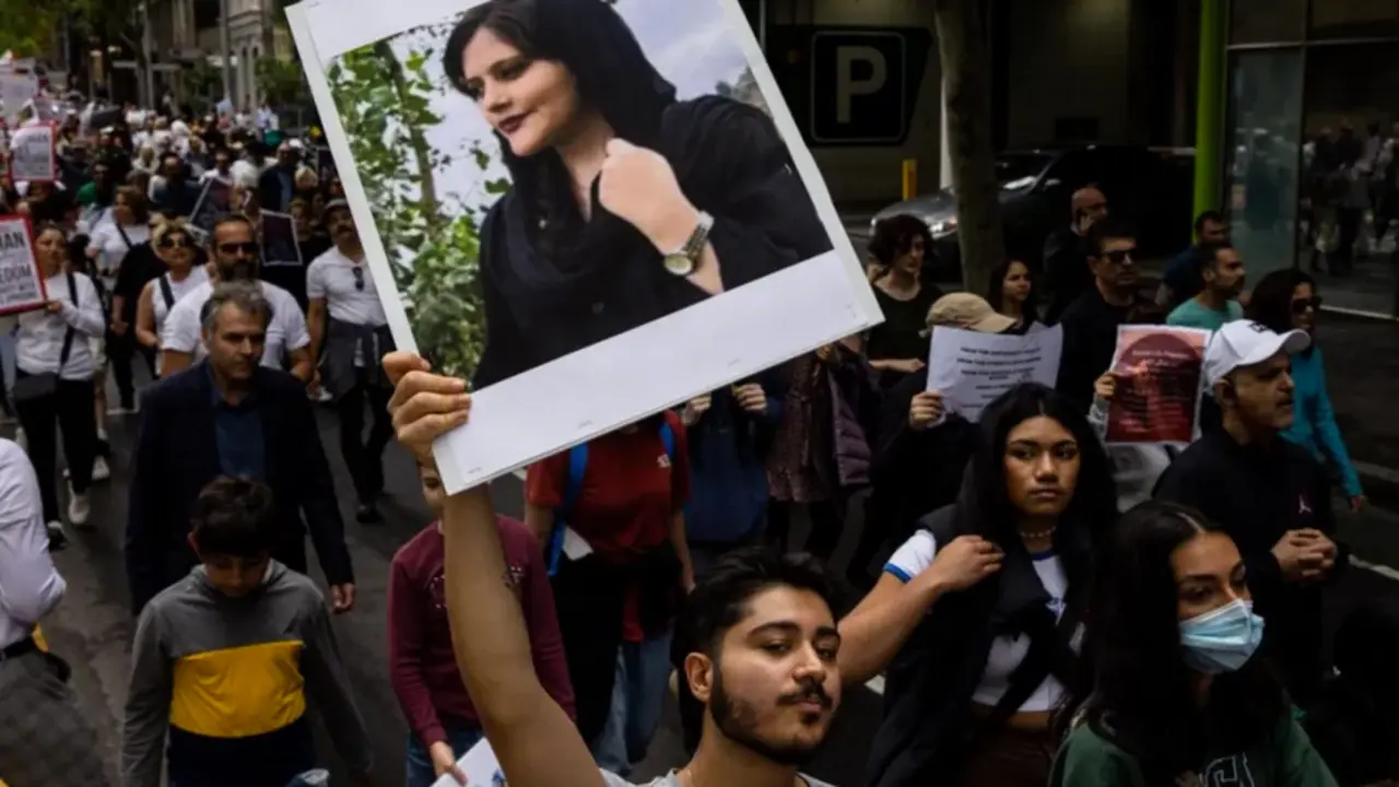 Imagen de archivo de una protesta en Australia en solidaridad con los manifestantes en Ir&aacute;n. EFE/EPA/Diego Fedele