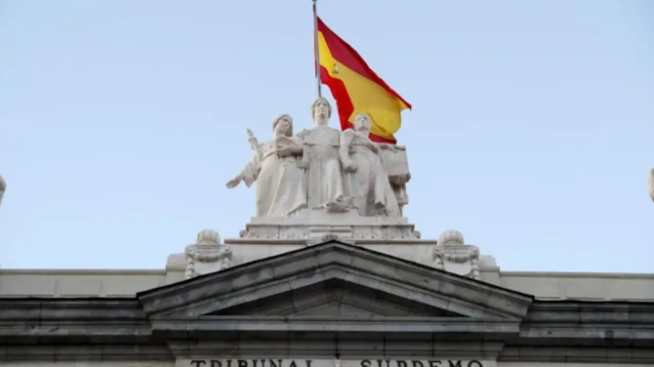 Detalle de la fachada del Tribunal Supremo en una imagen de archivo. EFE / Chema Moya