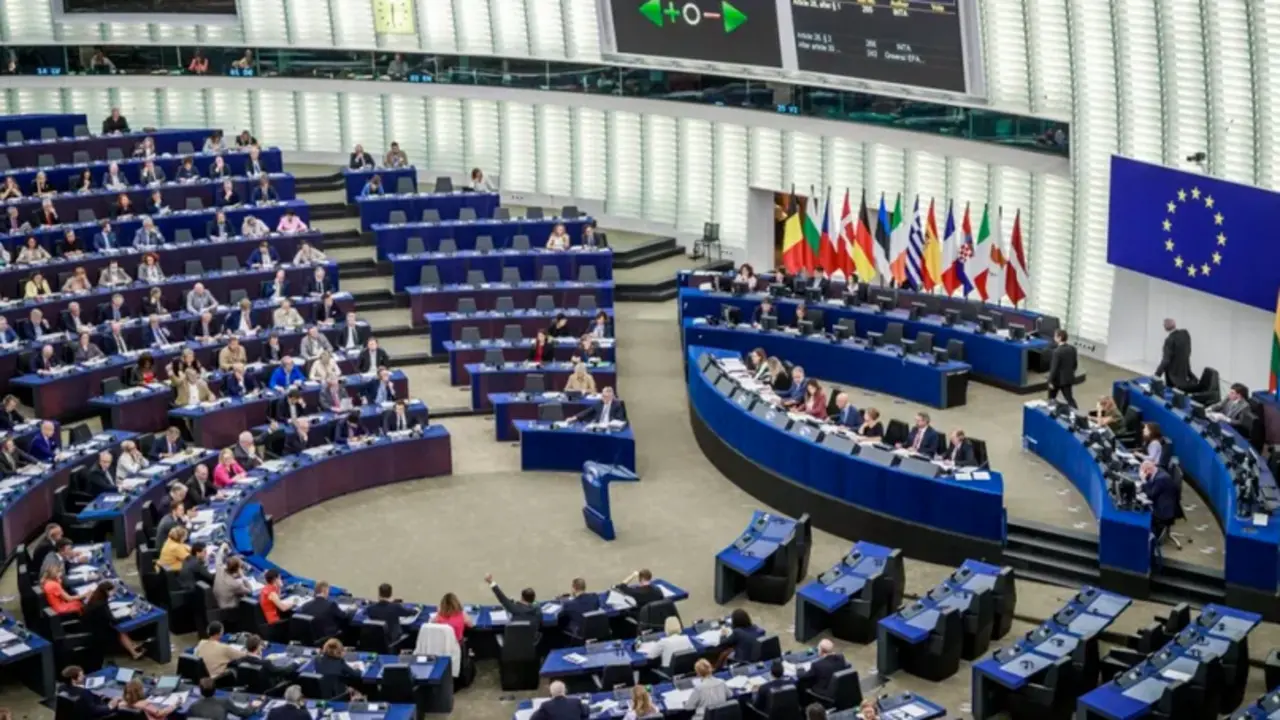&Uacute;ltimo pleno del a&ntilde;o en la Euroc&aacute;mara bajo la sombra de los sobornos de Catar