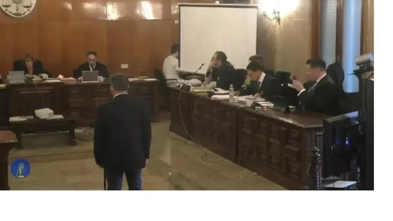 El condenado, durante la primera sesi&oacute;n del juicio en la Audiencia Provincial de Palma. E.P.