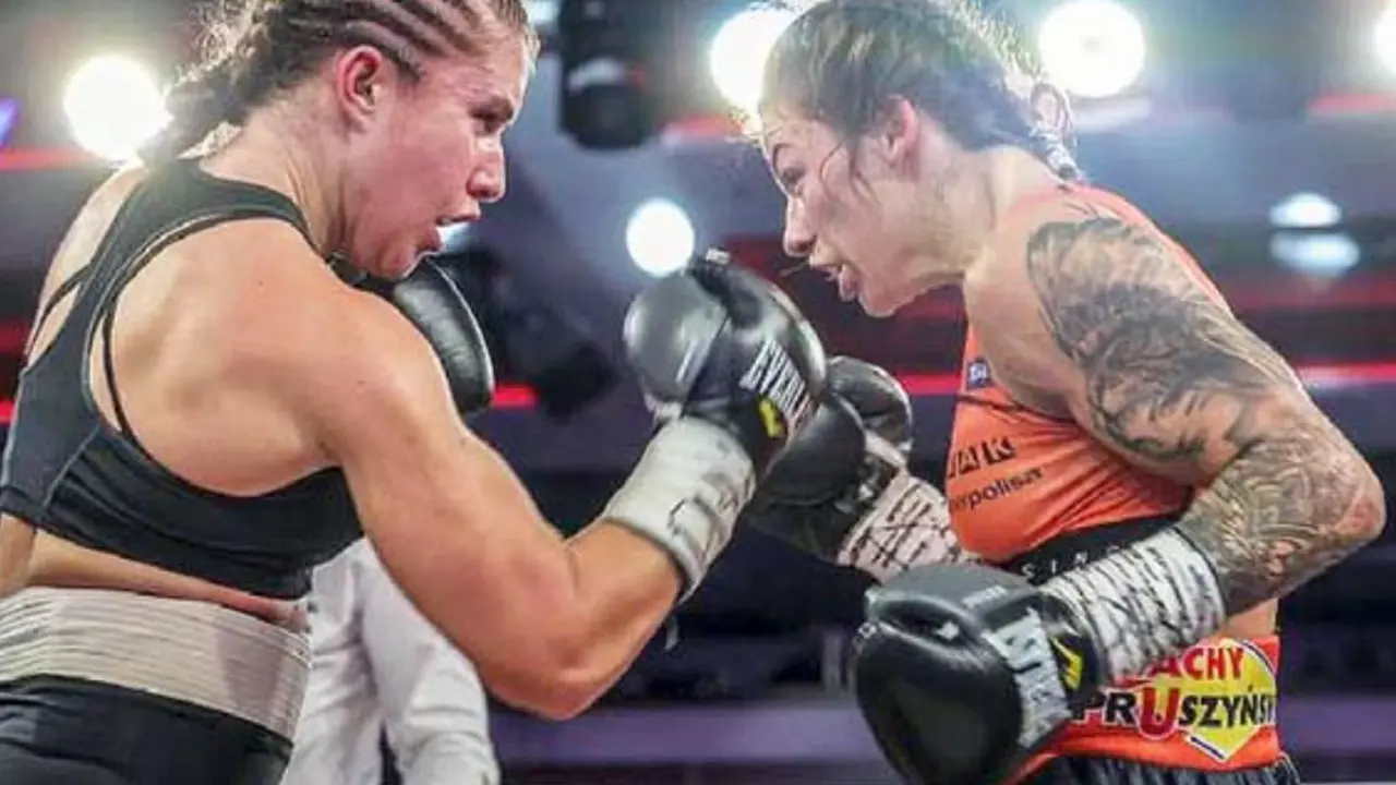 Marian Herrer&iacute;a, en su &uacute;ltimo combate contra la polaca Laura Grzyb.