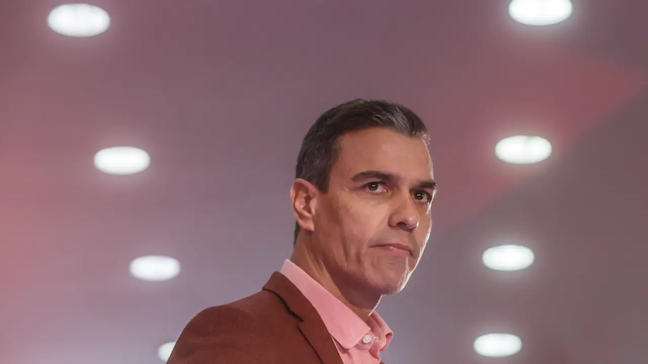 El presidente del Gobierno de Espa&ntilde;a y secretario general del PSOE, Pedro S&aacute;nchez, durante el acto de presentaci&oacute;n de los candidatos socialistas a las alcald&iacute;as espa&ntilde;olas, en el Espacio Arquer&iacute;as, Ciudad de las Artes y Las Ciencias, a 16 de diciembre de 2022, en Valencia, Comunidad Valenciana (Espa&ntilde;a). En este acto se presentan los alcaldables del Partido Socialista (PSOE), tanto de las capitales de provincia, como de las ciudades de m&aacute;s de 50.000 habitantes de toda Espa&ntilde;a, para las elecciones municipales del pr&oacute;ximo a&ntilde;o.
17 DICIEMBRE 2022;PRESENTACI&Oacute;N;CANDIDATOS;ALCALD&Iacute;A;CAPITALES;CIUDADES;ELECCIONES MUNICIPALES
Rober Solsona / Europa Press
17/12/2022