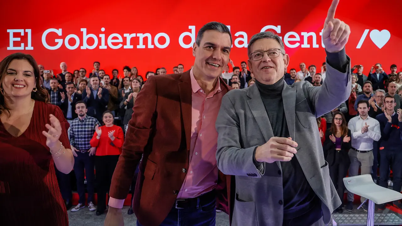 ROBER SOLSONA&hellip;20221217&hellip;&hellip;VALENCIA&hellip;.PEDRO SANCHEZ CON ALCALDES Y SIMPATIZANTES.