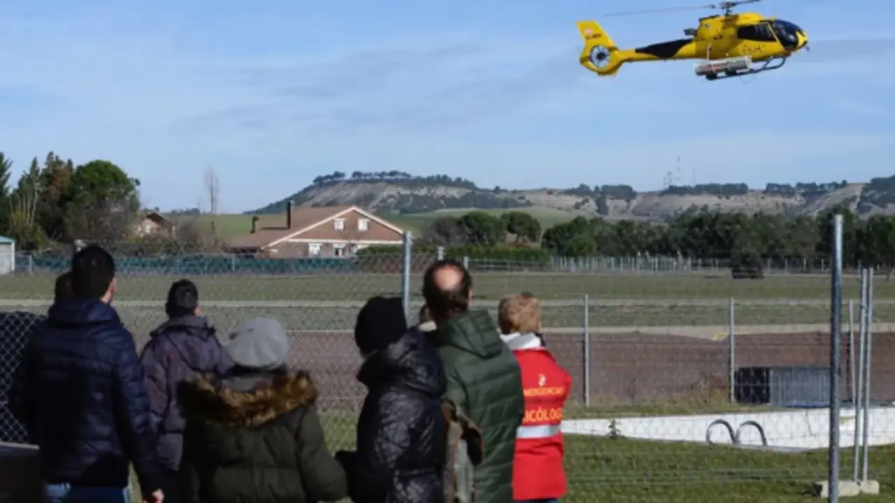 La Guardia Civil y el Ej&eacute;rcito del Aire en el operativo de b&uacute;squeda del ultraligero desaparecido en Valladolid. EFE/ Nacho Gallego
