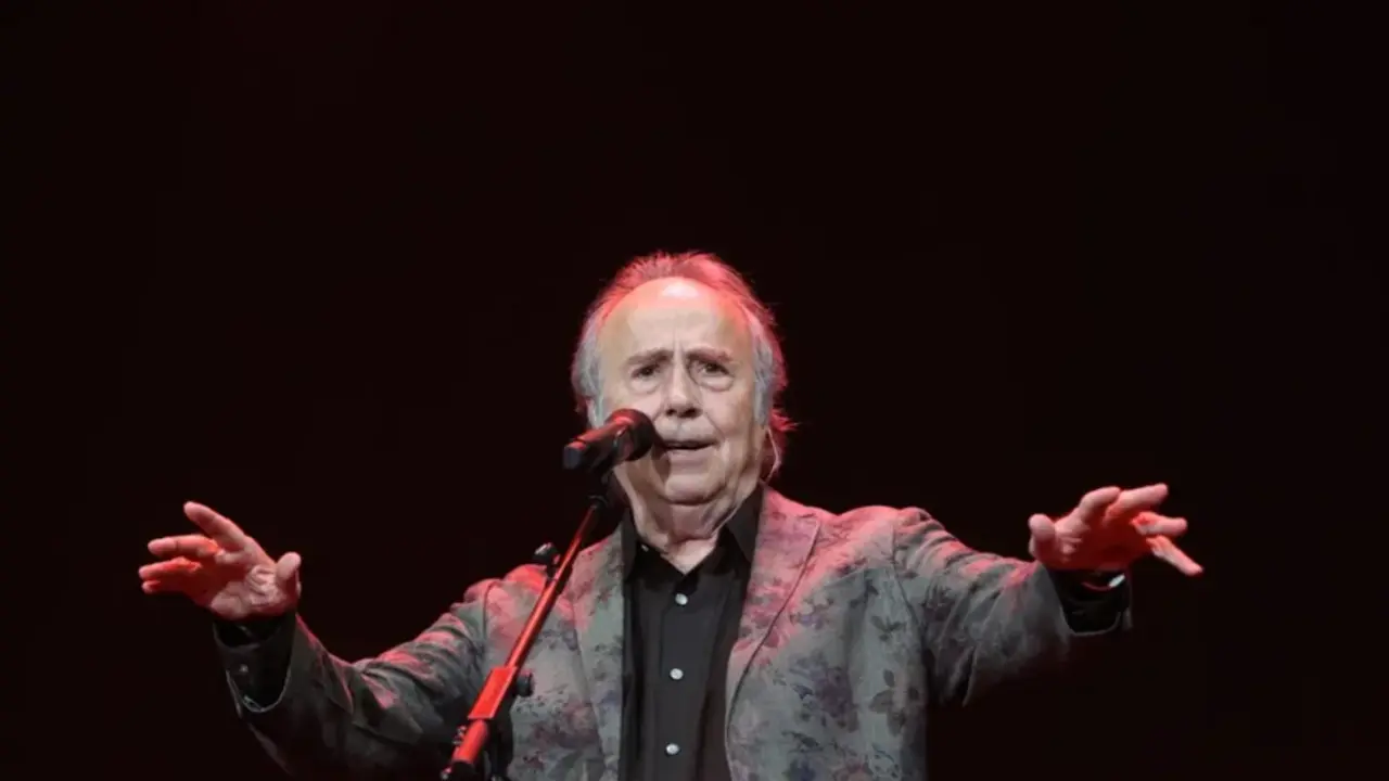 El cantautor Joan Manuel Serrat, en un concierto en Madrid, en una imagen de archivo. EFE/Kiko Huesca