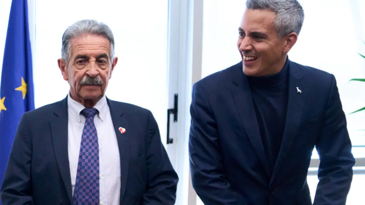 Miguel &Aacute;ngel Revilla y Pablo Zuloaga.