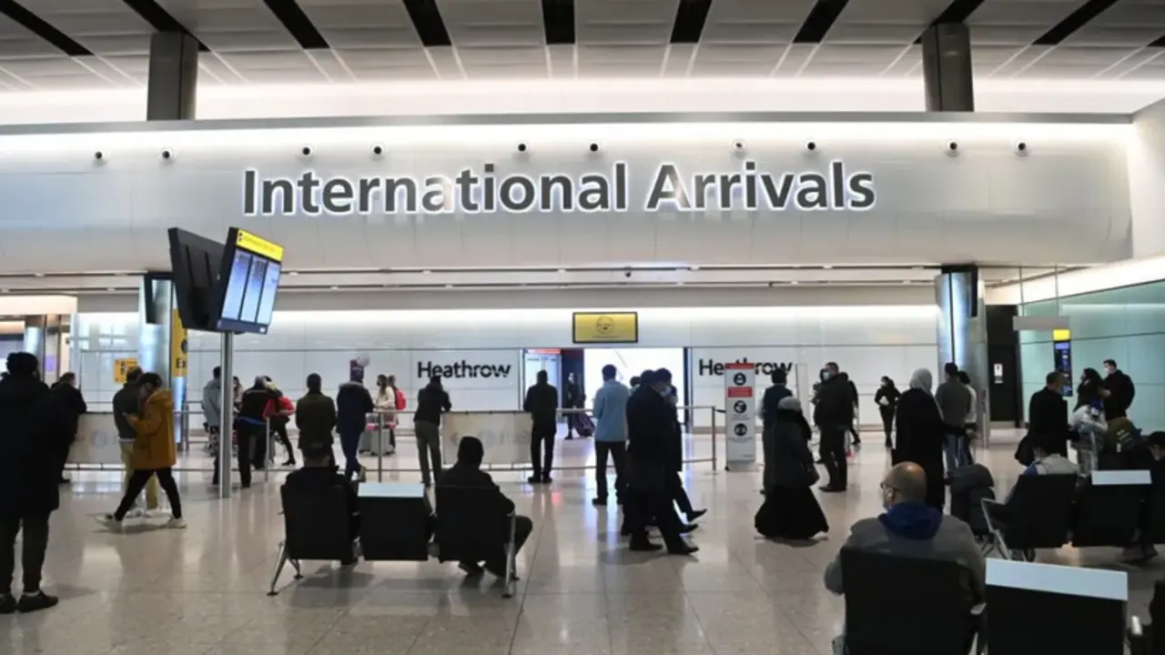 El aeropuerto internacional de Heathrow, en Londres, en una imagen de archivo. EFE/Facundo Arrizabalaga